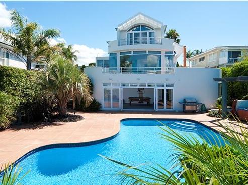 6 Katui Street, Castor Bay