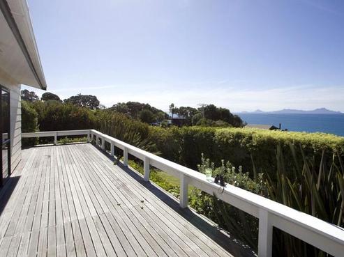 1128 Cove Road, Langs Beach