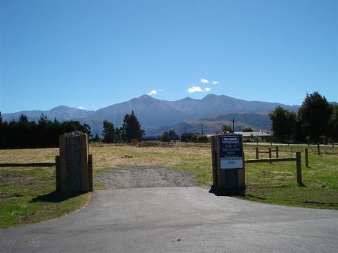 18 Tramway Road, Springfield