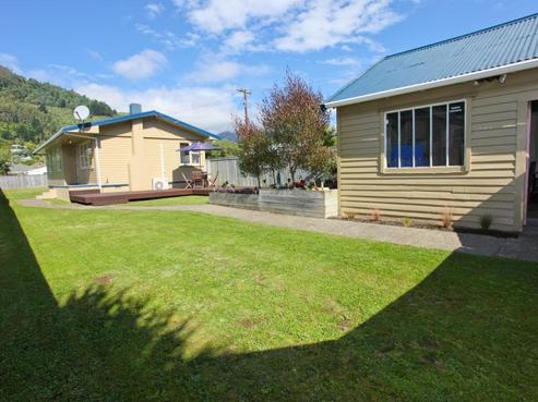 137 Tipahi Street, Nelson South