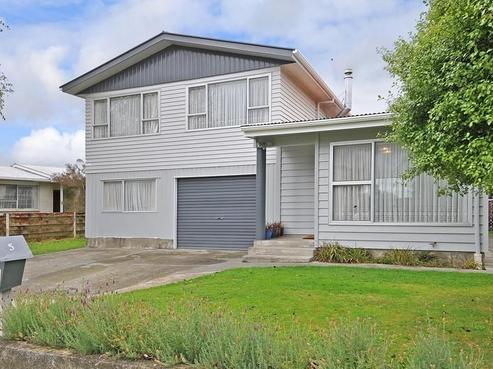 5 Tacoma Drive, Totara Park