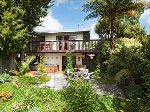 5 Valerie Crescent, Okura