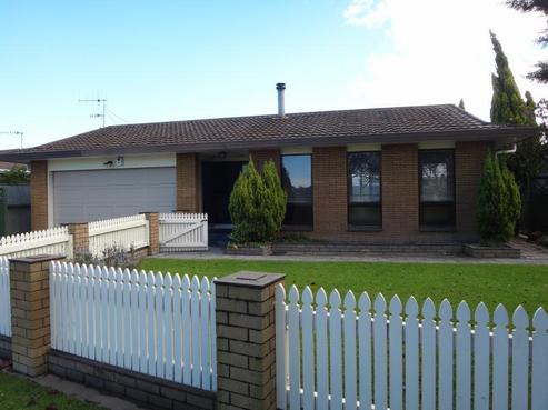 136 Tait Drive, Greenmeadows