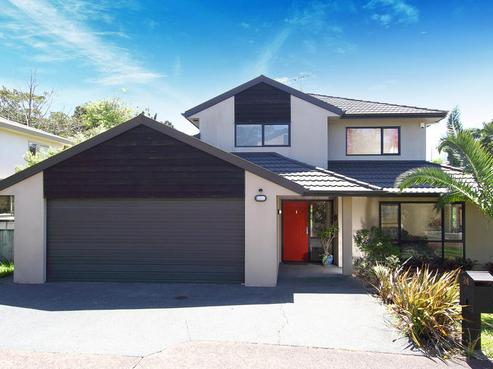 24 Poturi Streams Avenue, Titirangi