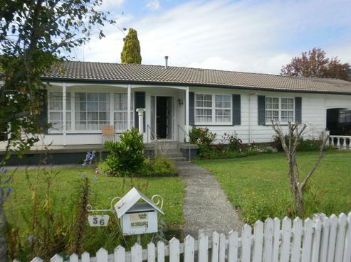 36 Resthill Crescent, Glenview