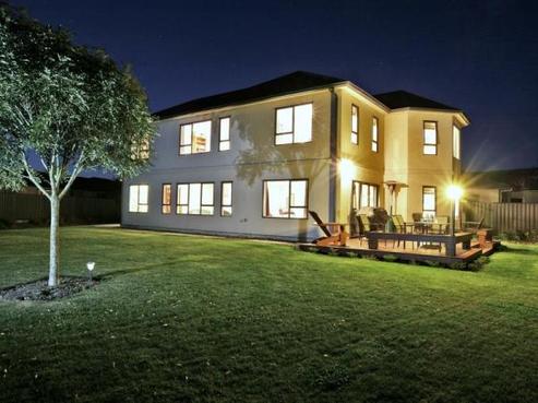 34 Delta Mews Place, Clive