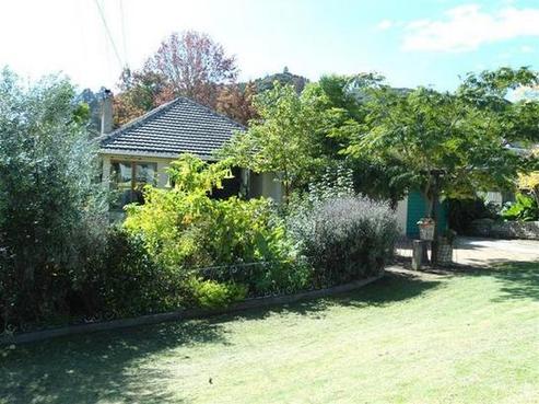 811 Mount Pleasant Road, Thames