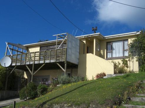 2 Raymond Street, Bluff