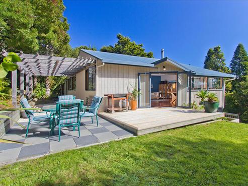 48 Tawini Road, Titirangi