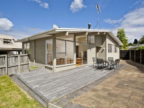 83 Girrahween Drive, Totara Vale