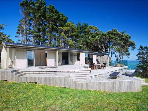 134 Lone Kauri Road, Karekare