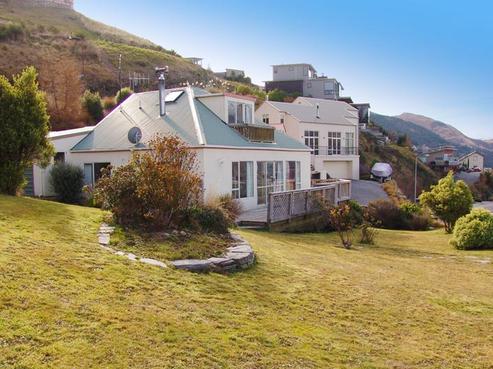 10 Highview Terrace, Queenstown Central
