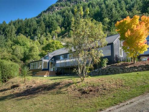 6 Moss Lane, Fernhill/Sunshine Bay