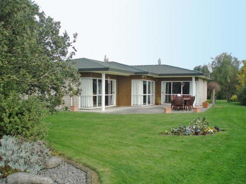 382 Farndon Road, Clive