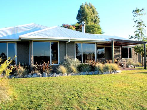 75 Totara View Road, Wakefield