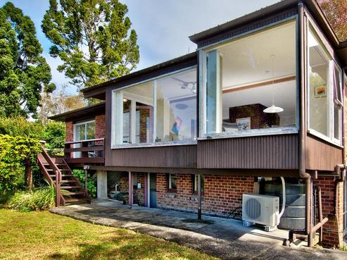 10 Okewa Road, Titirangi