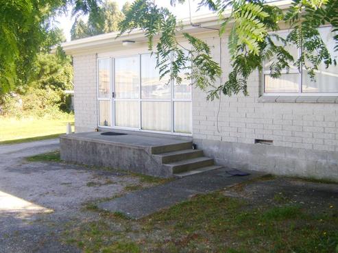 87B Lisa Crescent, Mangakakahi