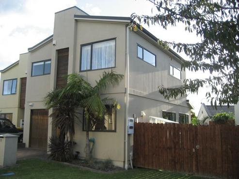 25 Puma Drive, Golflands