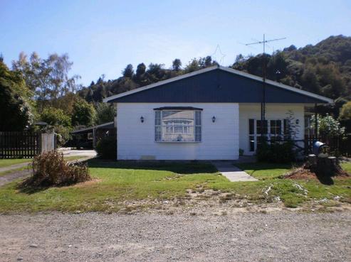 18 Munson Street, Reefton