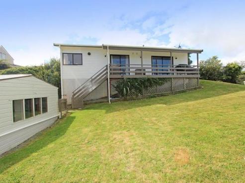 1 Jasmine Grove, Maungaraki