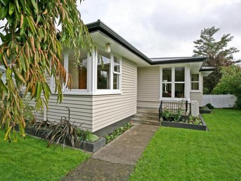 12 Carl Avenue, Havelock North