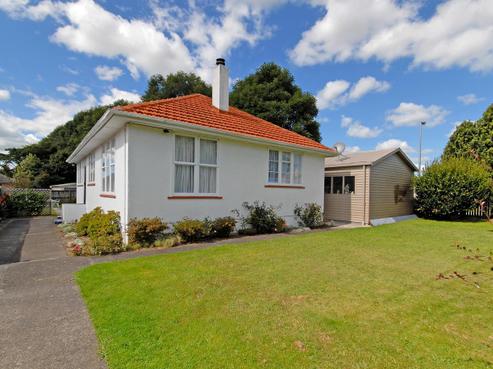 30 Kenney Crescent, Fairfield