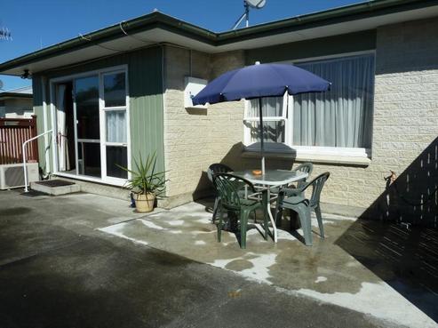 2/56 Bill Hercock Street, Pirimai
