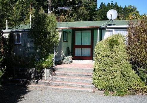 10 Pine Avenue, Waikuku Beach