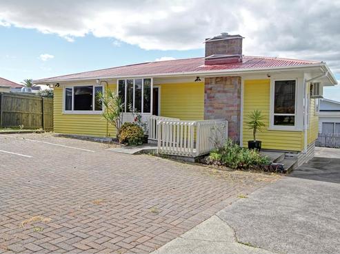 4339 Great North Road, Glendene