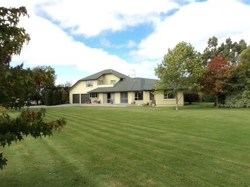 123 Ridge Road, Lincoln