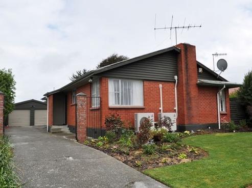 51 Glenalmond Crescent, Rockdale