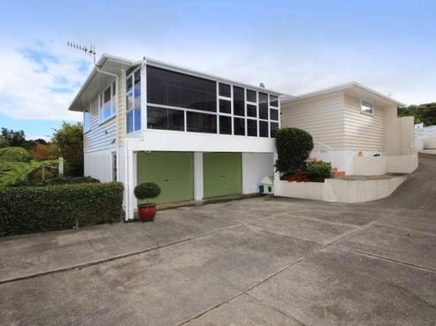 8 Ardal Grove, Tirohanga