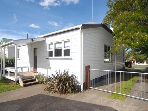 413 Townshend Street, Saint Leonards