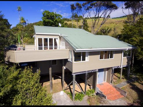 17 Spray Crescent, Leigh