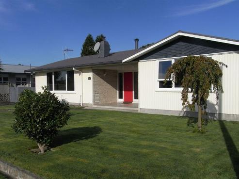1307 Briggs Place, Mayfair