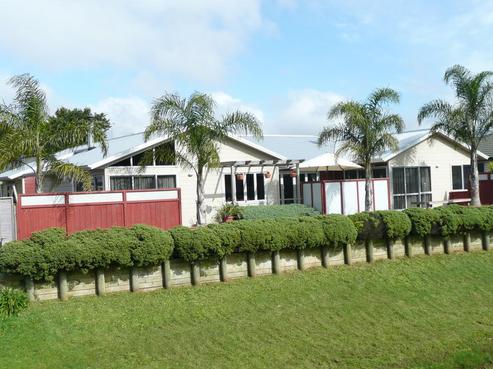 5 Valley Side Way, Pukekohe