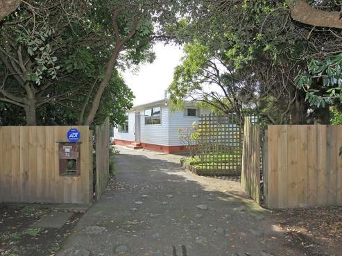 21 Te Miti Street, Paekakariki