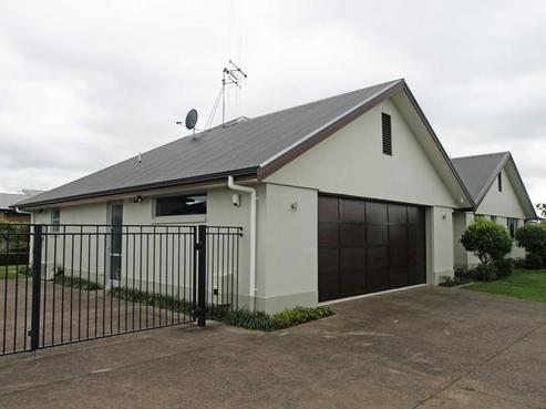 104 Huntington Drive, Huntington