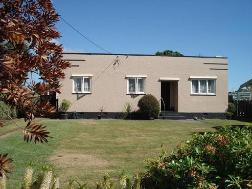27 Douglas Street, Hawera