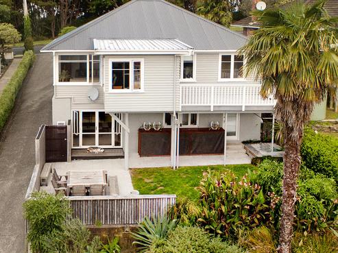 201 Titirangi Road, Titirangi