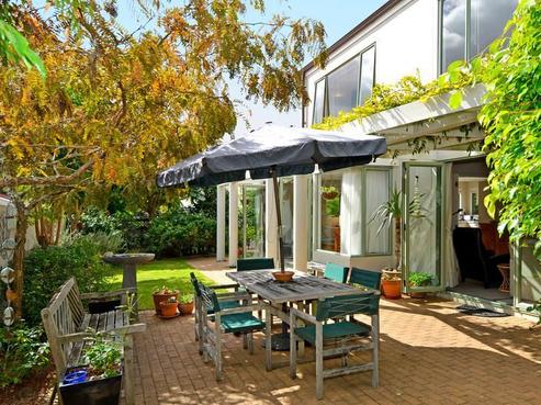 64 Northboro Road, Belmont