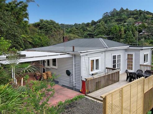 21 Western Road, Laingholm