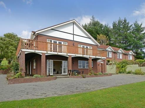 214 Mangaroa Valley Road, Mangaroa