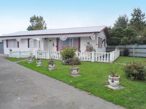 1032 Grove Road, Mayfair