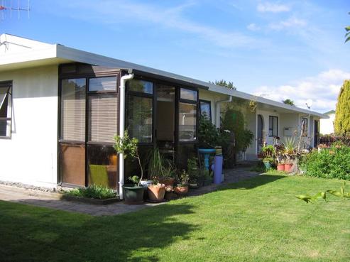 2/829 Cook Place, Raureka