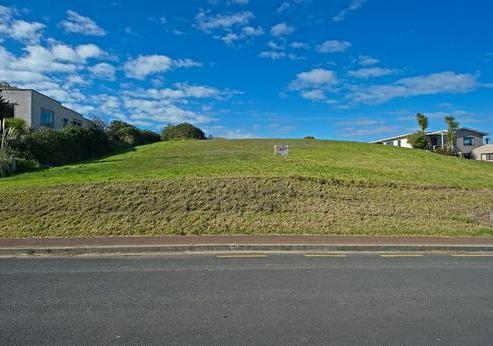 7 Whakarite Road, Ostend