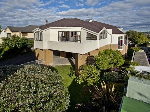 15 Montgomery Avenue, Rothesay Bay