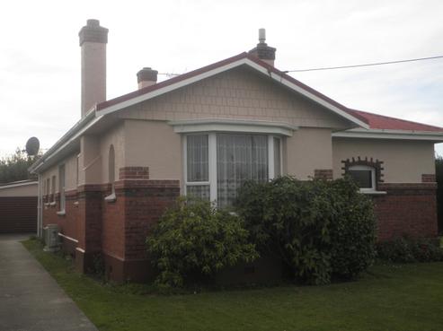 12 Burns Street, Mataura