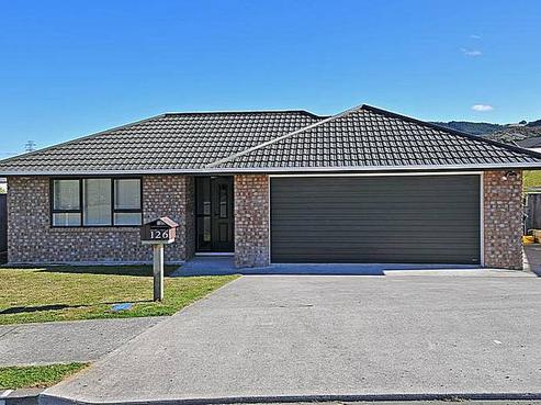 126 Kirton Drive, Riverstone Terraces