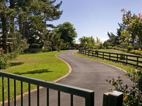334 Whitford Road, Whitford